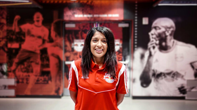 Natasha Patel usa socer