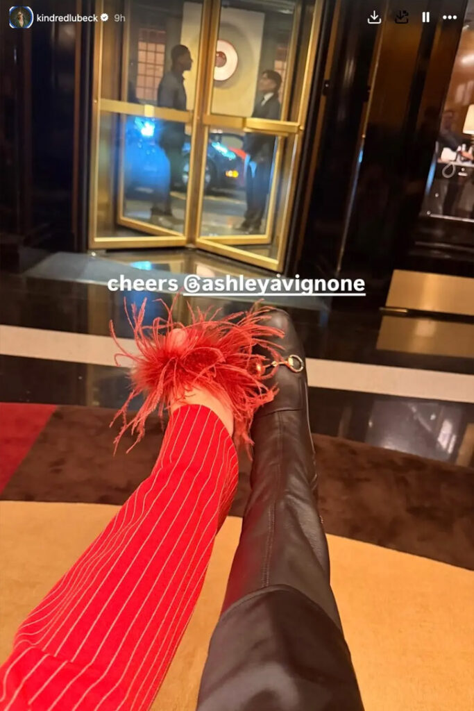 Taylor Swift và Travis Kelce chuẩn bị nhẫn cưới