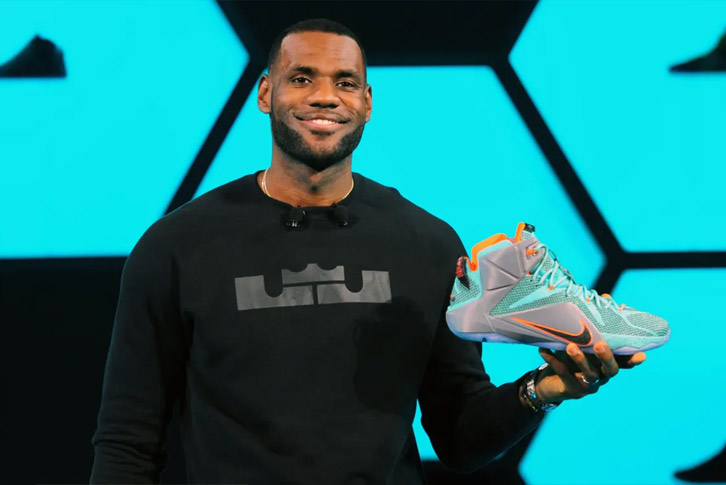 Bản hợp đồng trọn đời của Lebron James với Nike