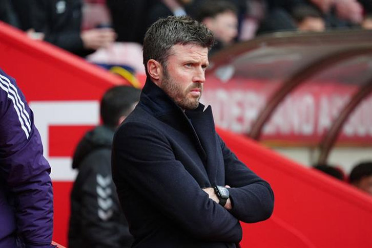HLV Michael Carrick sẵn sàng dẹp loạn phòng thay đồ