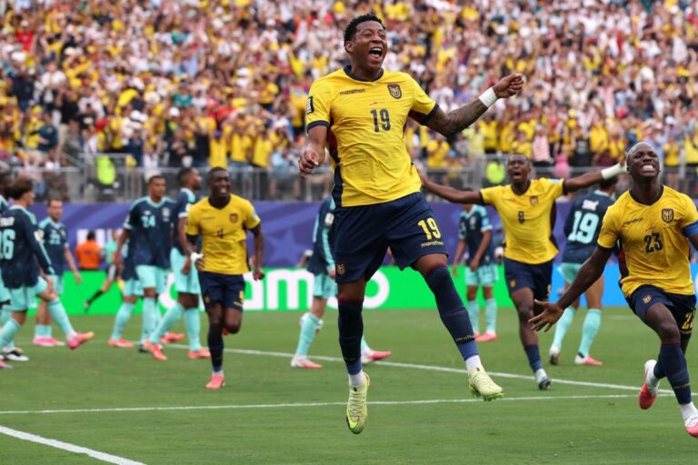 Ecuador quật ngã “Cỗ xe tăng” Đức, lách qua khe cửa hẹp World Cup 2026 Ecuador quật ngã "Cỗ xe tăng" Đức