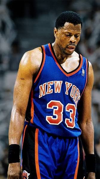 Huyền thoại Patrick Ewing từng dính chấn thương vào năm 1999