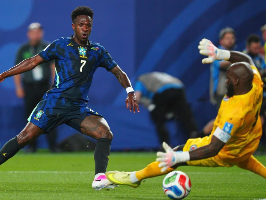 Màn trình diễn bùng nổ trong trận thắng Haiti 3-0