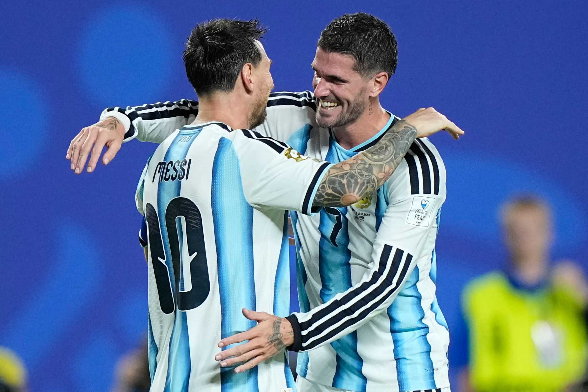Messi và pha phối hợp thông minh của Rodrigo de Paul