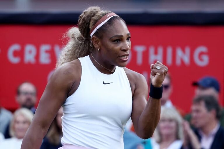 Ngày Serena Williams trở lại và quần vợt tìm lại được người hùng Serena Williams trở lại và quần vợt