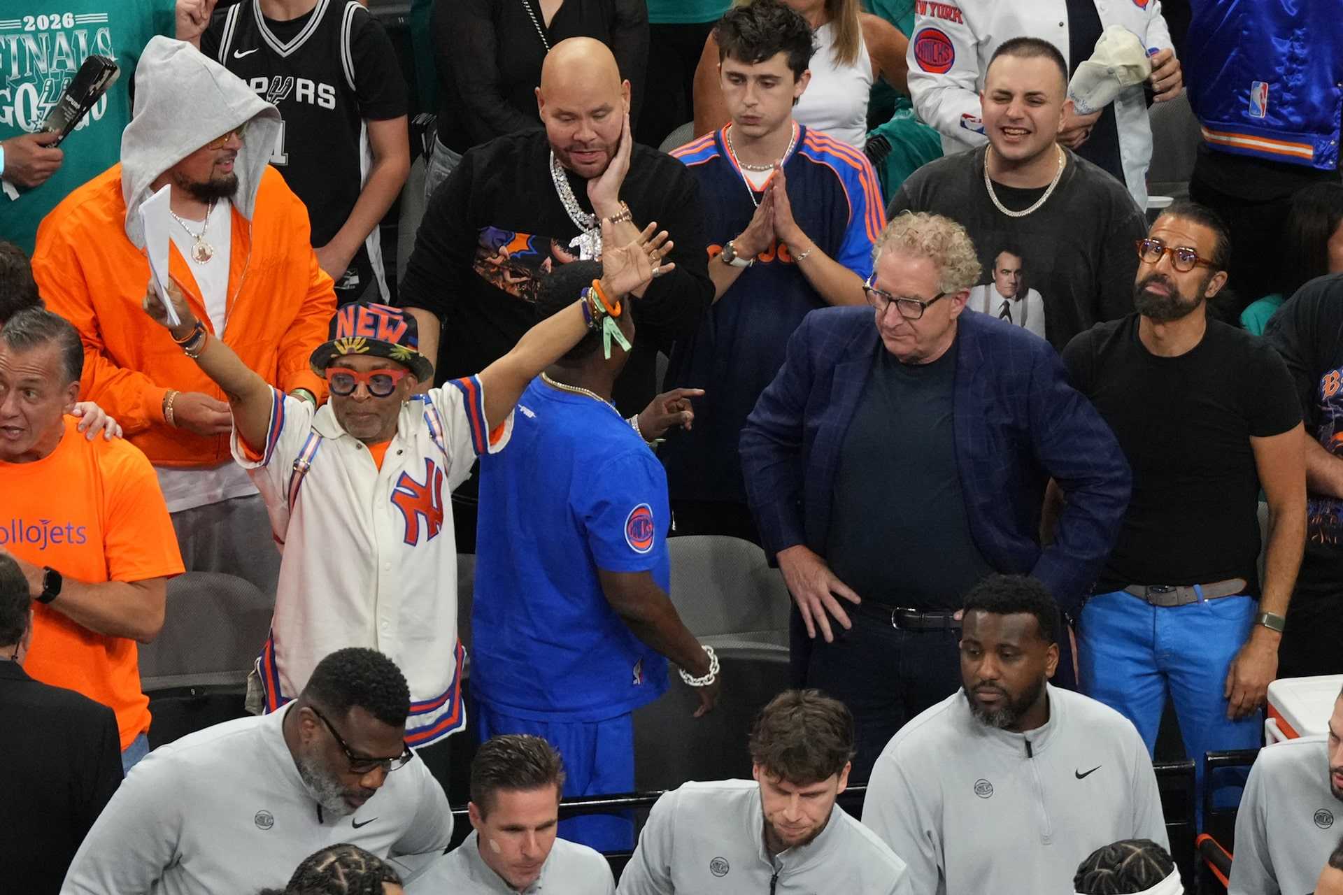  Dàn sao Spike Lee Tracy Morgan Timothee Chalamet và Fat Joe tại trận 1