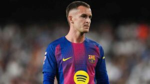 Tiền vệ Marc Casado của Barcelona