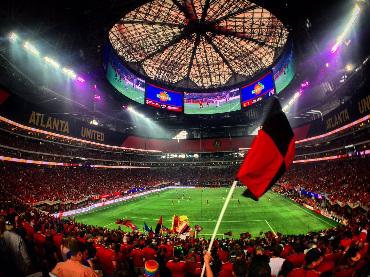 toan-canh-san-van-dong-mercedes-benz-stadium-tai-thanh-pho-atlanta-dang-cai-world-cup-2026