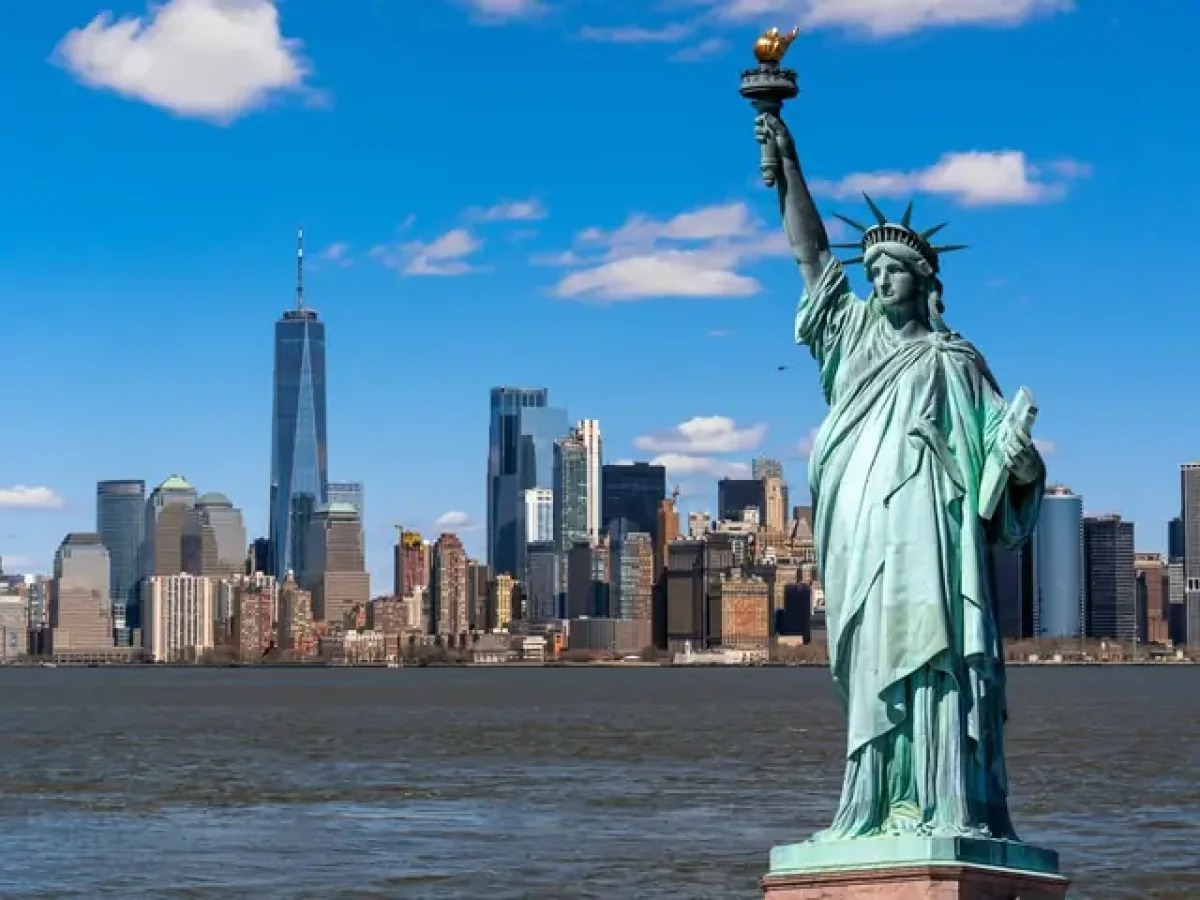 Tượng Nữ thần Tự do và tòa nhà Empire State biểu tượng du lịch New York