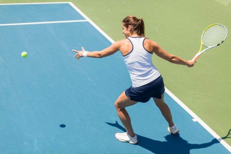 7 kỹ thuật đánh tennis cơ bản: Hướng dẫn chi tiết từ A-Z 7 kỹ thuật đánh tennis cơ bản: Hướng dẫn chi tiết từ A-Z