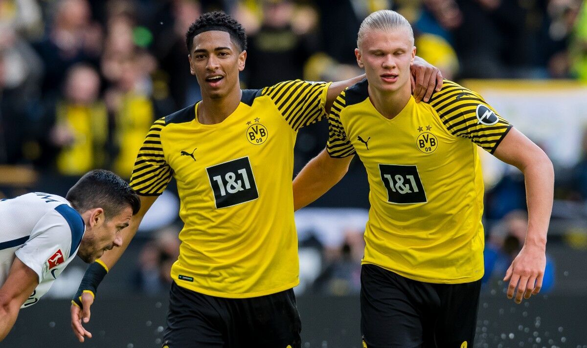 Jude Bellingham và Erling Haaland trong màu áo Borussia Dortmund