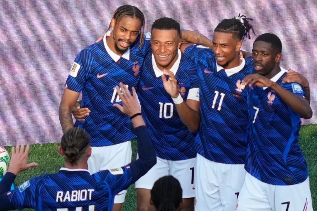 Kylian Mbappé, Michael Olise, Ousmane Dembélé và Bradley Barcola