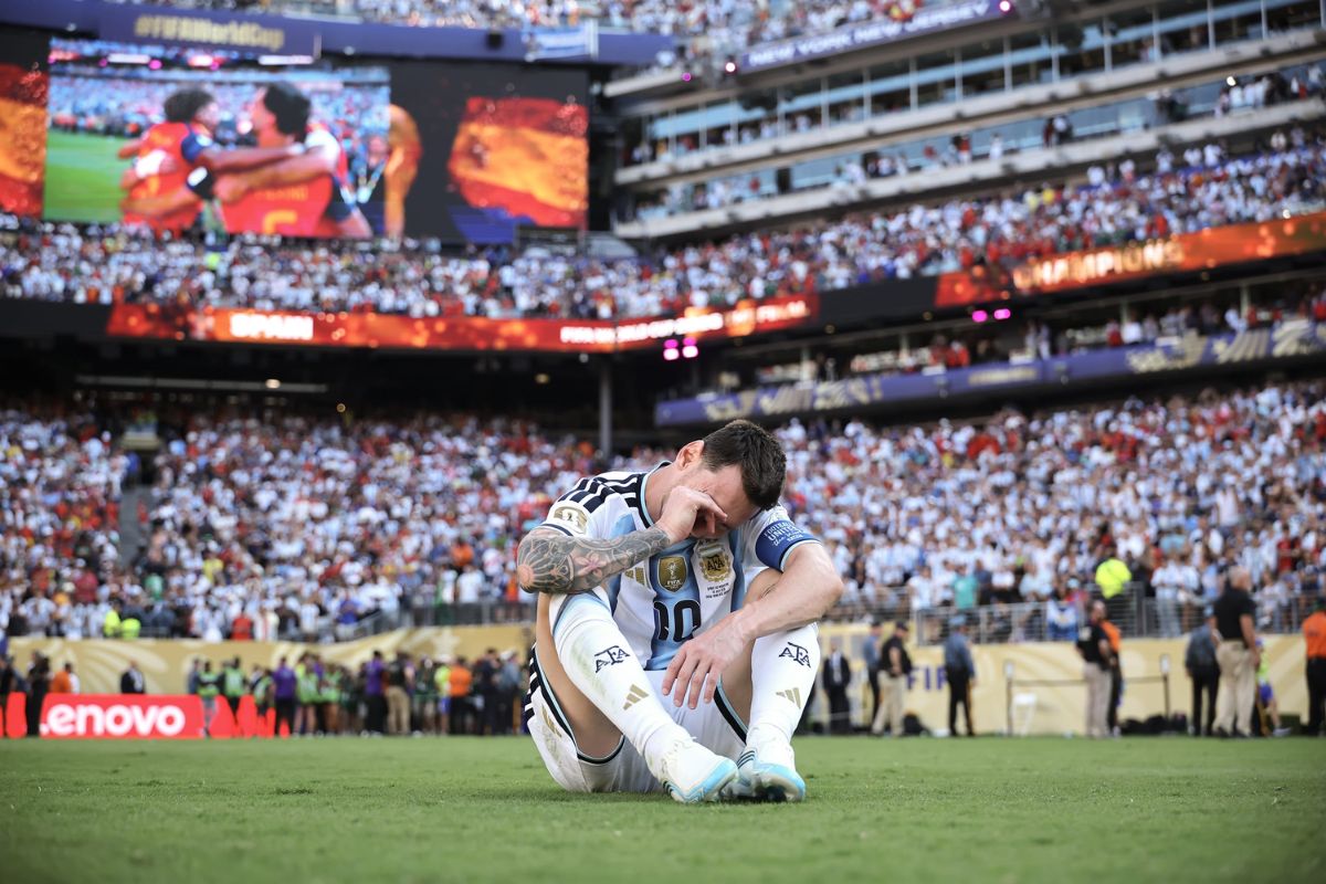 Màn chia tay lặng lẽ của Lionel Messi