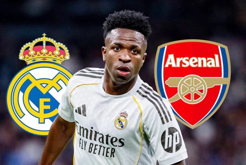 Áp lực từ Arsenal và bài toán cấu trúc lương
