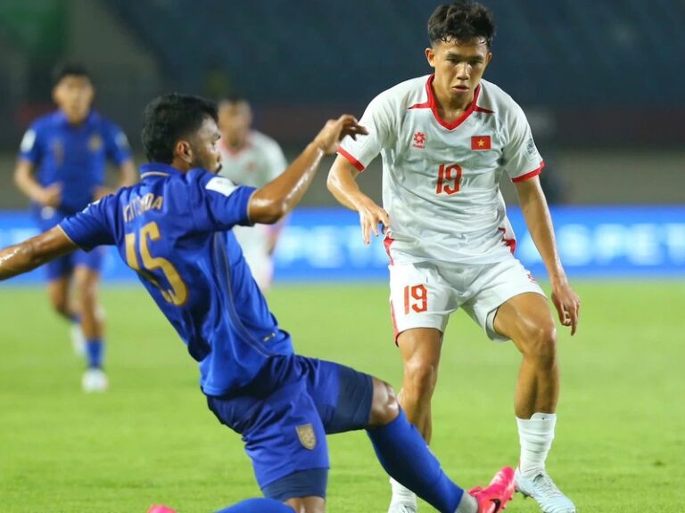Báo Indonesia phân tích thất bại của tuyển Việt Nam trước Thái Lan Báo Indonesia phân tích thất bại của tuyển Việt Nam trước Thái Lan