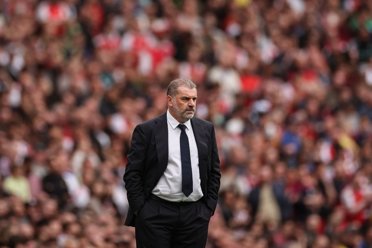 Áp lực đè nặng lên HLV Ange Postecoglou sau chuỗi trận bết bát